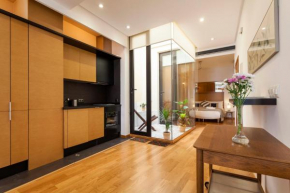 Отель La Banda Spaces - Artists Design Apartment  Севилья